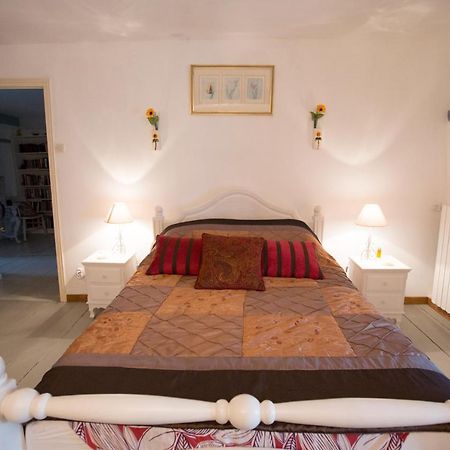 La Maison Des Fleurs Montemboeuf Экстерьер фото