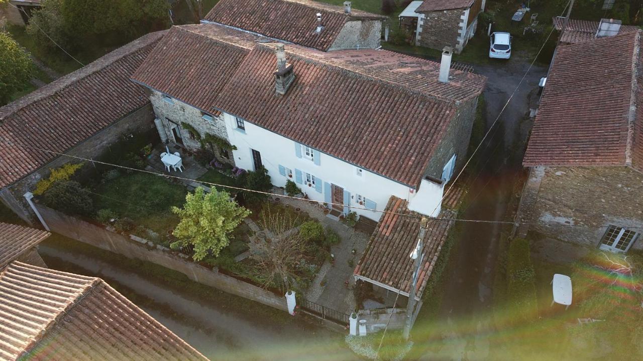 La Maison Des Fleurs Montemboeuf Экстерьер фото