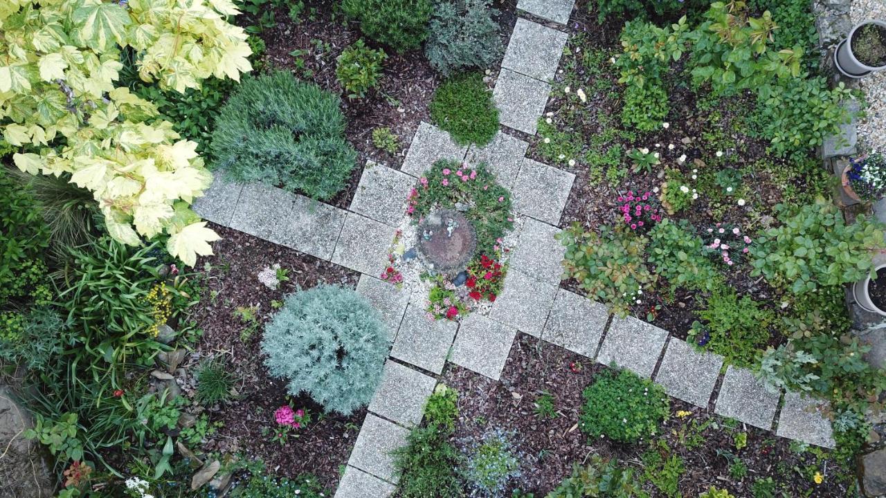 La Maison Des Fleurs Montemboeuf Экстерьер фото